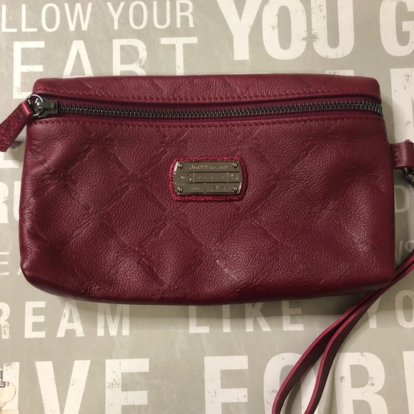 Longchamp LM Cuir Leather Wristlet Pouch p… - Picture 4 of 13